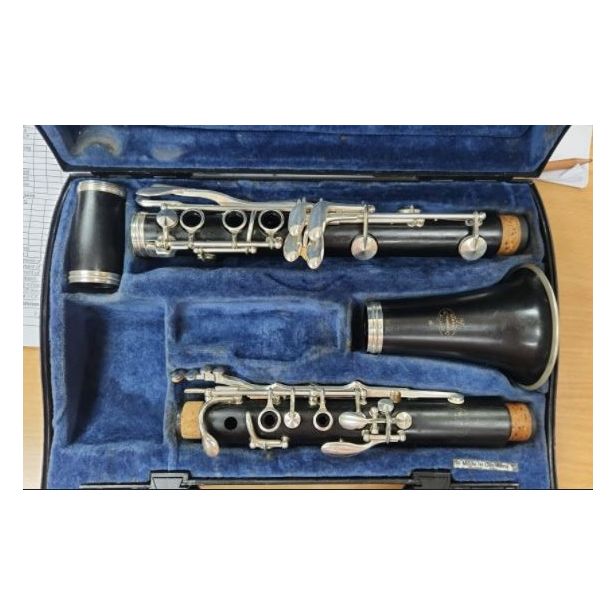 Used Bb Clarinet Buffet E11 SN: 918521