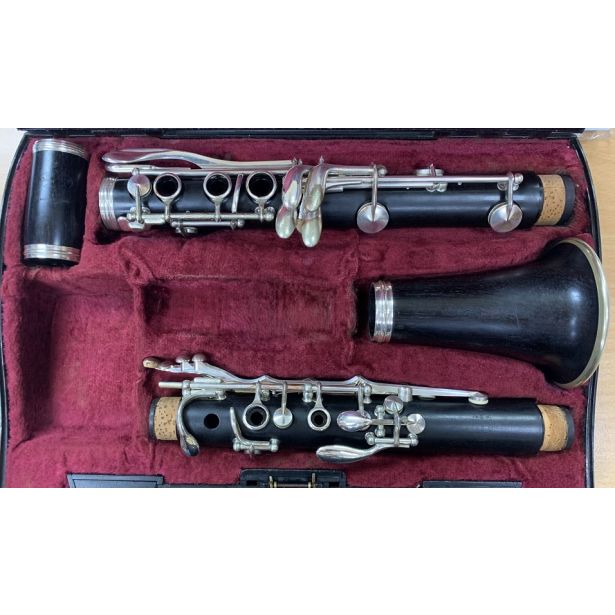 Used Buffet Clarinet E11 s/n# 500585